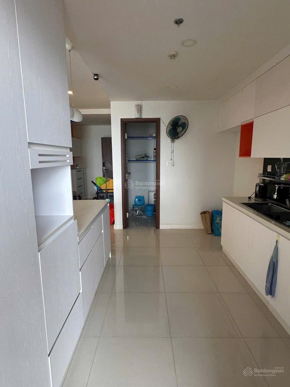 Bán căn hộ Sunrise city Central Quận 7, khu cao cấp 3 phòng ngủ view quận 1 - 147m2 ban công lớn