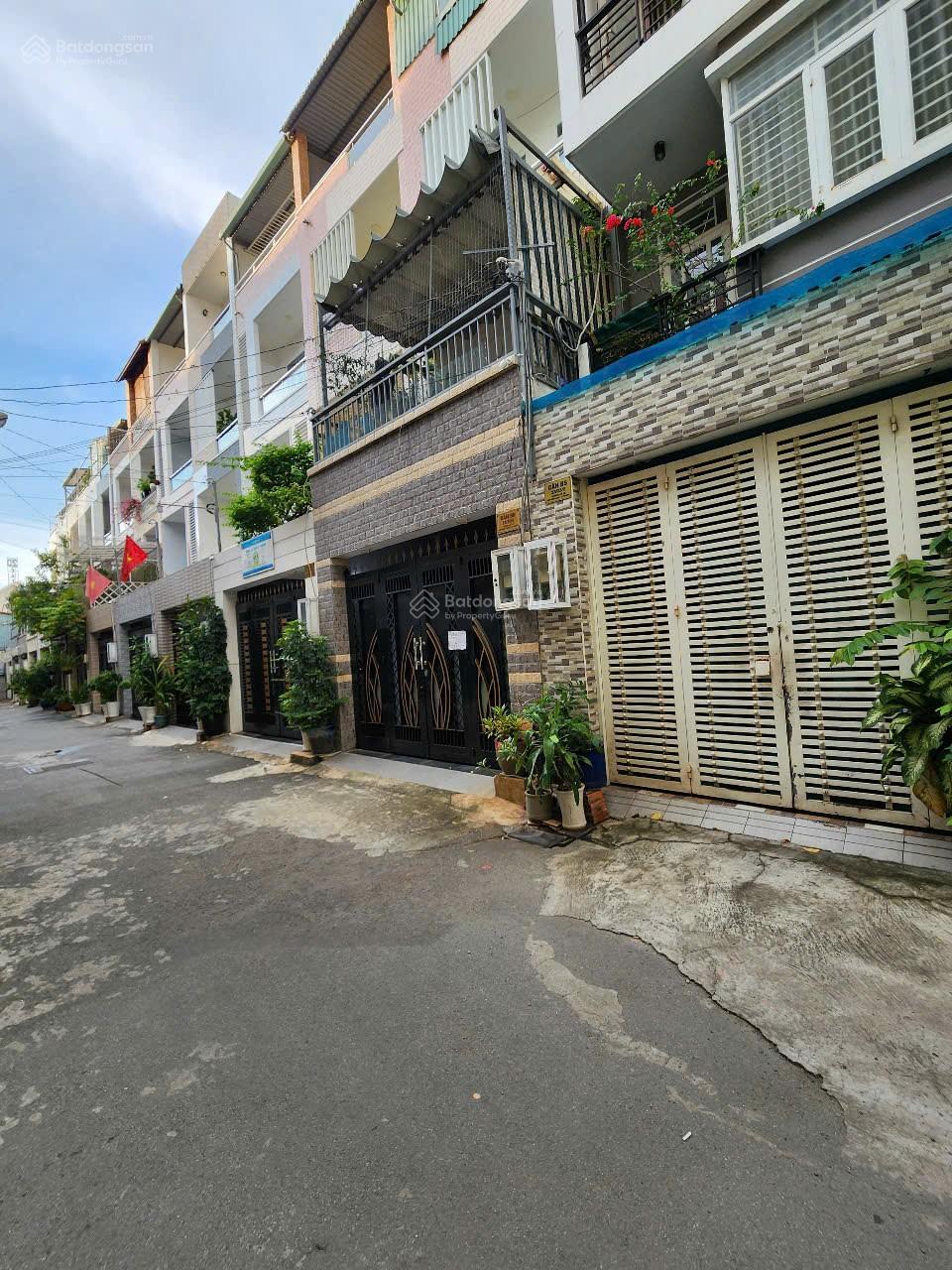 Hàng hiếm: Nhà phố (4 tầng) khu đồng bộ, đường số 20, P. Hiệp Bình Chánh, Q. Thủ Đức Hàng hiếm: Nhà phố (4 tầng) khu đồng bộ, đường số 20, P. Hiệp Bình Chánh, Q. Thủ Đức