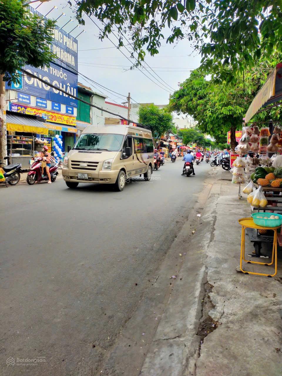 Bán nhà 3L MTKD Đường số 11. Dt:8,7m(hậu14,5m)*58m. Giá 29 Tỷ.
