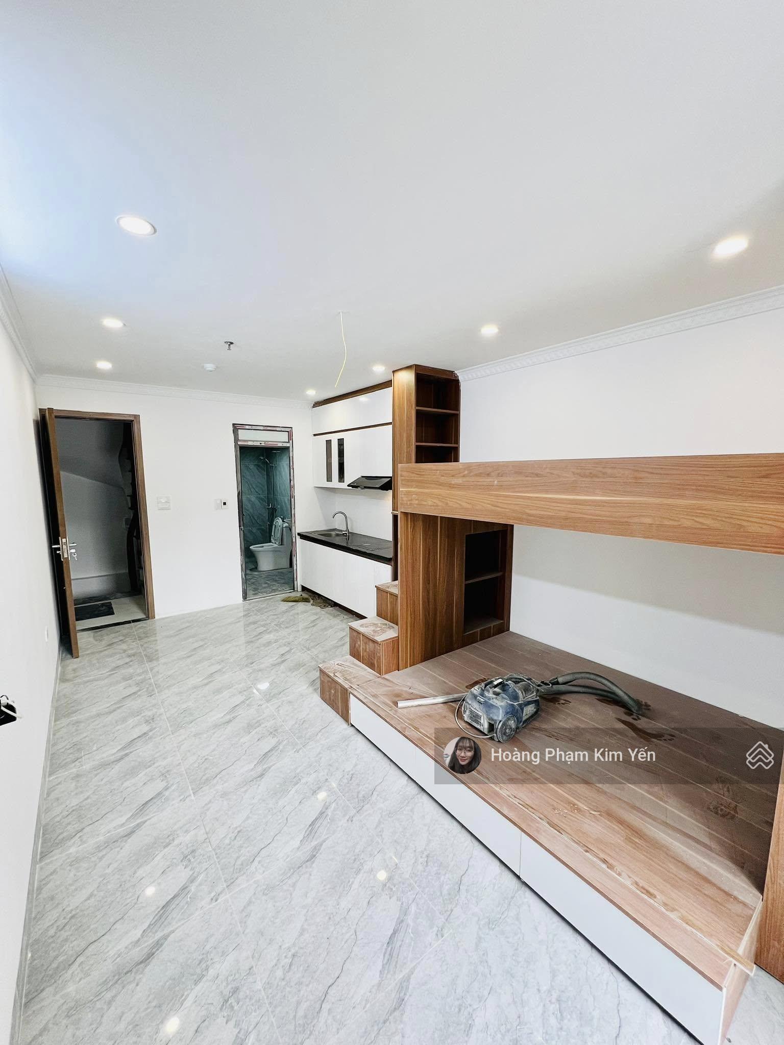 Gà đẻ trứng vàng! CHDV Hào Nam, 20PKK, DT 1,4tỷ/n, lô góc, ban công, 30m ra phố, PCCC full