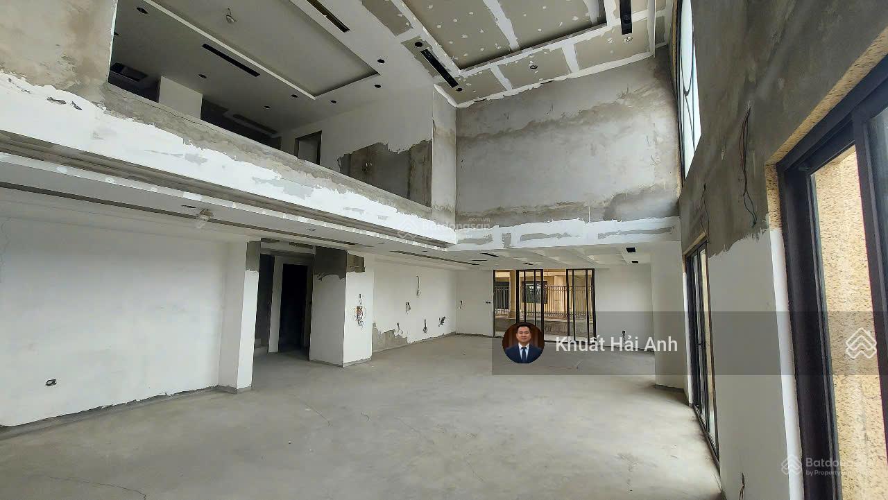 Bán penthouse Duplex D. Le Pont Dor Hoàng Cầu 450m, view hồ đẳng cấp, giá 42 Tỷ