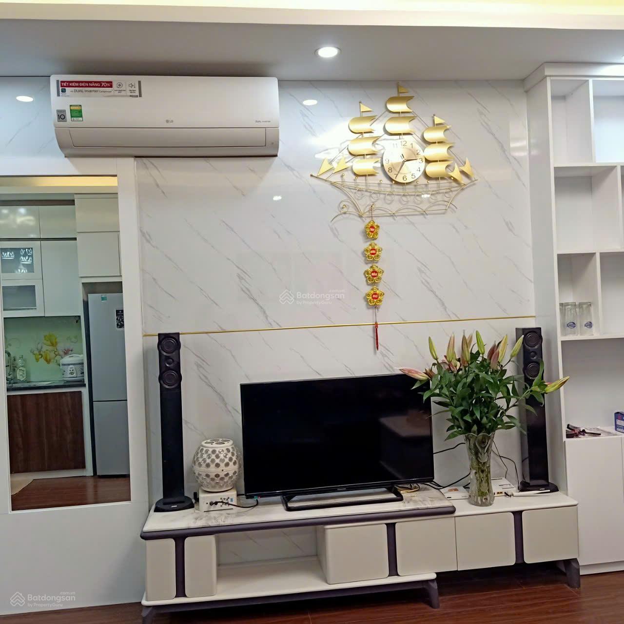 Cho thuê căn hộ 2PN, 2WC, 65m2, giá 10 triệu tại V-City, Võ Cường, Bắc Ninh