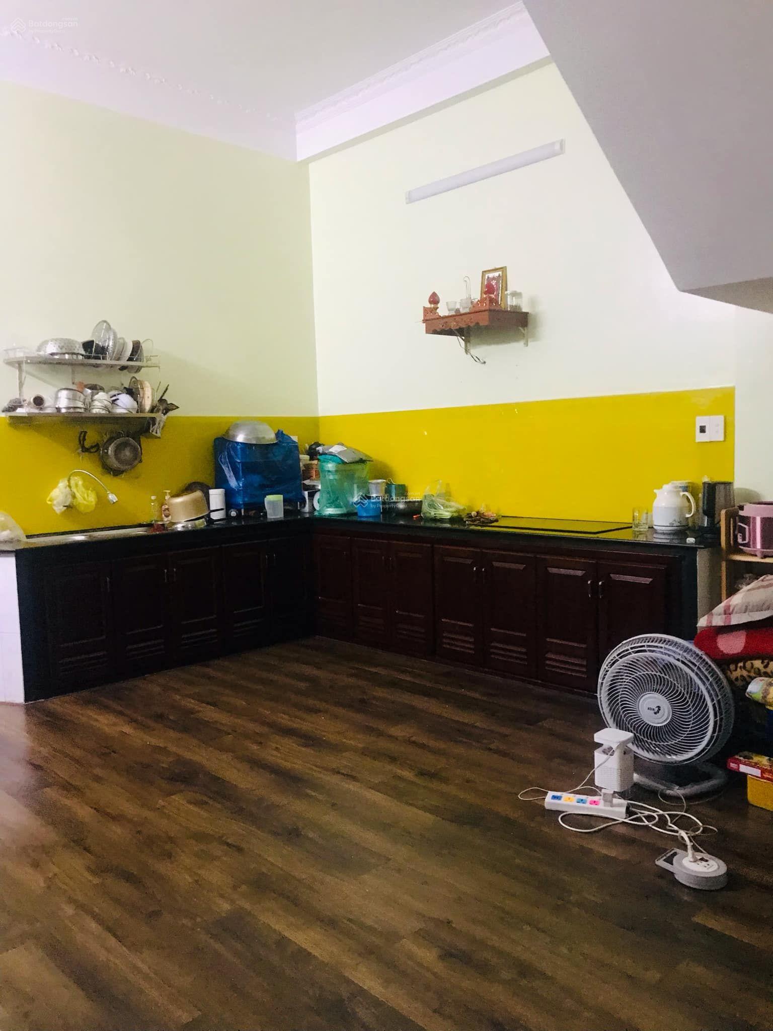 Cần bán nhà 2,5 tầng. DT 80m2, hướng Đông Nam, đường vào 7,5m Sơn Trà, ĐN rẻ đẹp