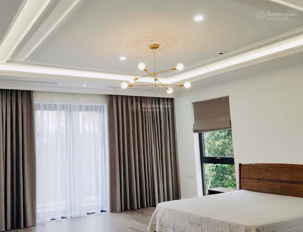 Cho thuê BT Hoa Sữa 340m2, hoàn thiện đẹp, đường thông thoáng, full nội thất, giá 55 triệu/tháng