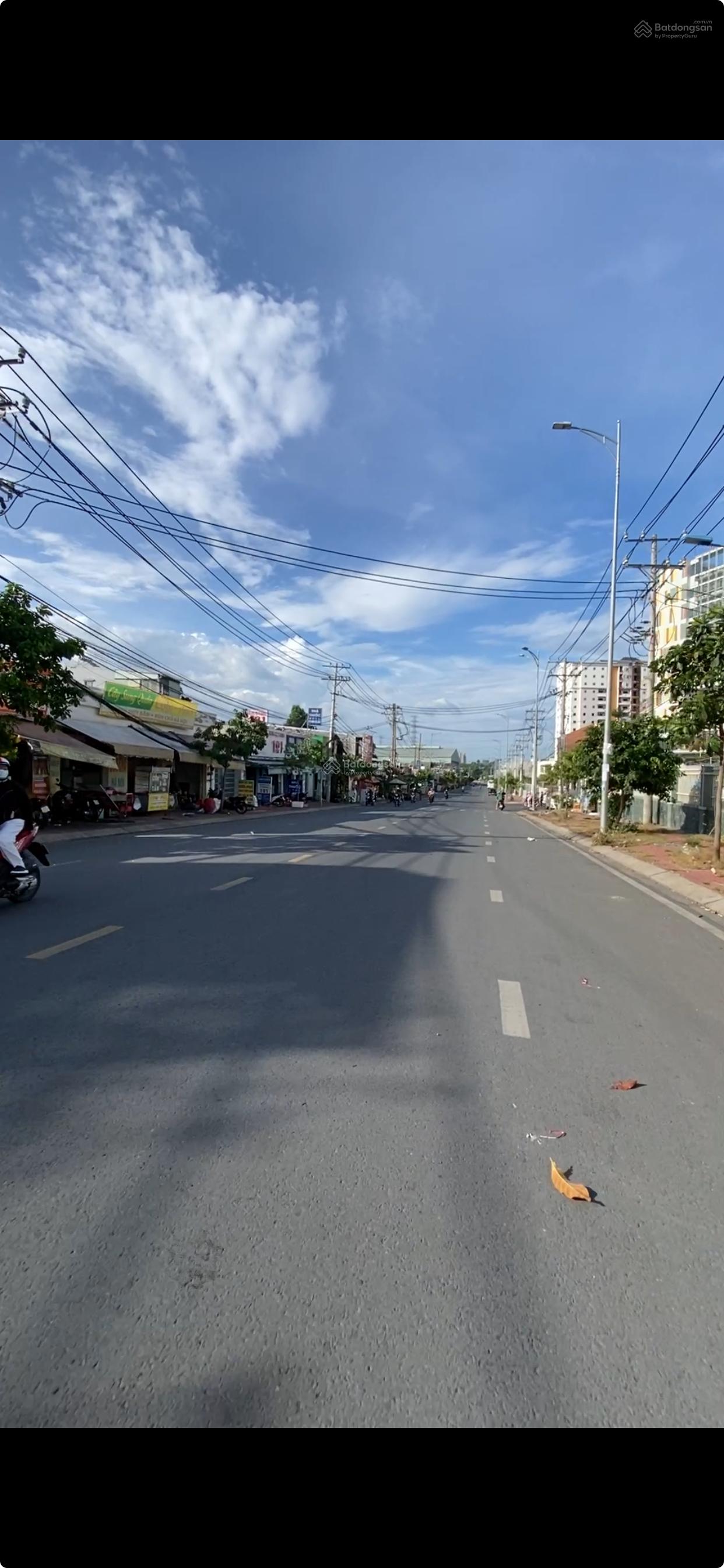 Bán lô đất đường 8m thông tiện KD buôn bán! Gần Ngã Tư Thủ Đức - Tiện xây ở - xây KD cho thuê!