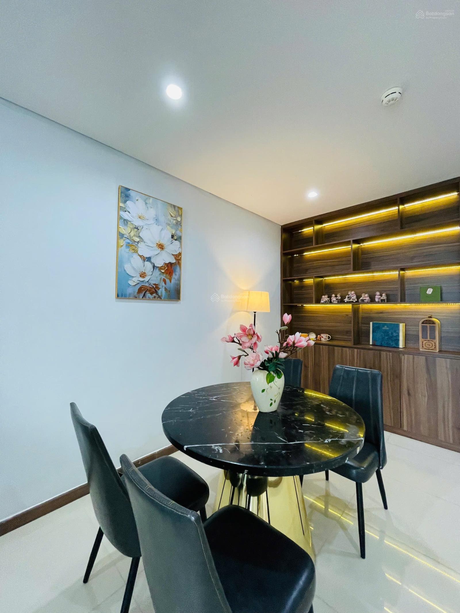 Hạ giá thuê nhiều căn hộ Hà Đô Centrosa 2PN full nội thất cao cấp view đẹp. Hotline: 0901 116 ***