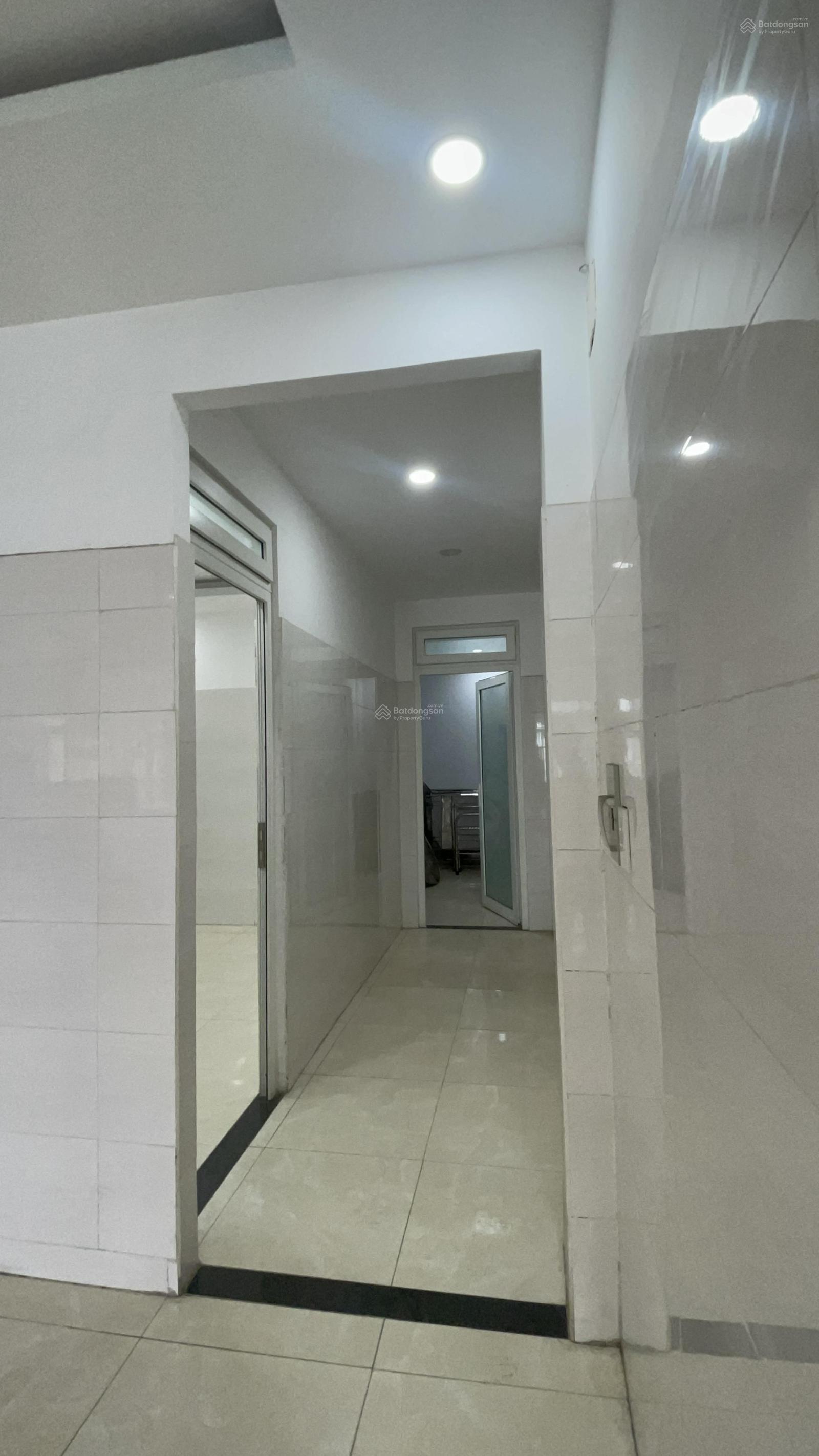 Cho thuê nhà làm CHDV - massage - hotel, P. Tam Bình Thủ Đức. 6x20m - 8PN - 9WC DTXD: 450m2