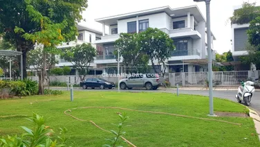 Biệt thự đơn lập. DT: 351.3 m2, ngay công viên, chỉ 31.5 tỷ. LH: 0902 746 ***