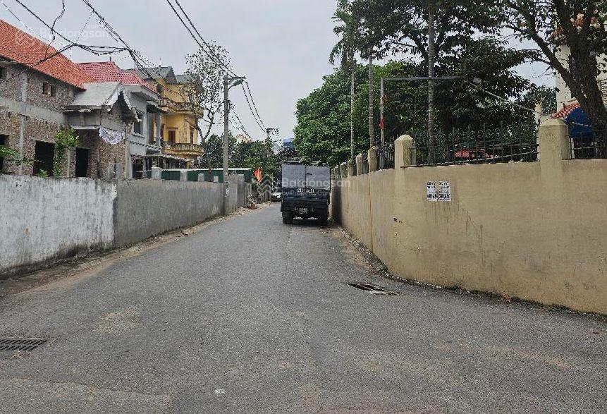 Bán 56m2 đất Lệ Chi, Gia Lâm, 2 mặt thoáng, ô tô đỗ gần, an ninh tốt, dân cư đông, giá chỉ 2.16 tỷ Bán 56m2 đất Lệ Chi, Gia Lâm, 2 mặt thoáng, ô tô đỗ gần, an ninh tốt, dân cư đông, giá chỉ 2.16 tỷ