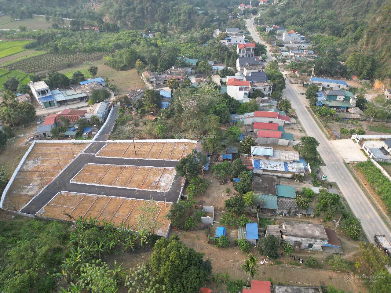 Chỉ từ 500 triệu sở hữu ngay lô đất thị trấn Ba Hàng Đồi - Lạc Thuỷ - Hoà Bình