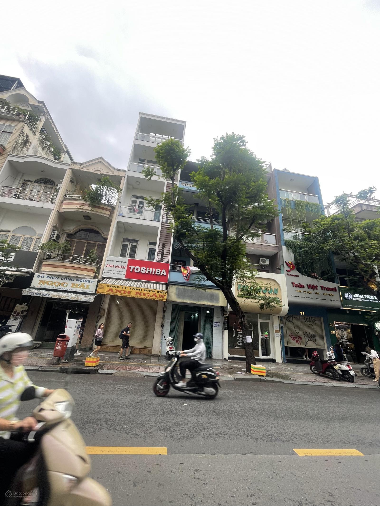 Chính chủ bán nhà mặt tiền Calmette, Q1. DT: 4x19m, 4 tầng. Giá giá nhất con đường này