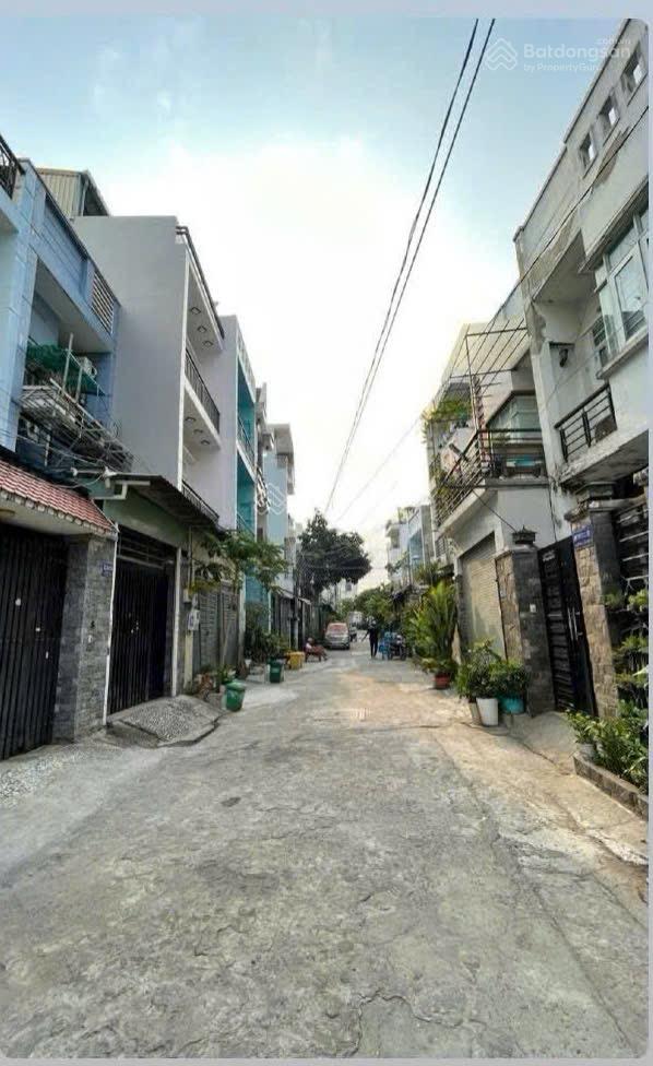 Nhà HxH Đường Số 3, P. Bình Hưng Hòa, Bình Tân. DT: 5.5x14m, trệt + 2 lầu + ST.Hẻm 6m