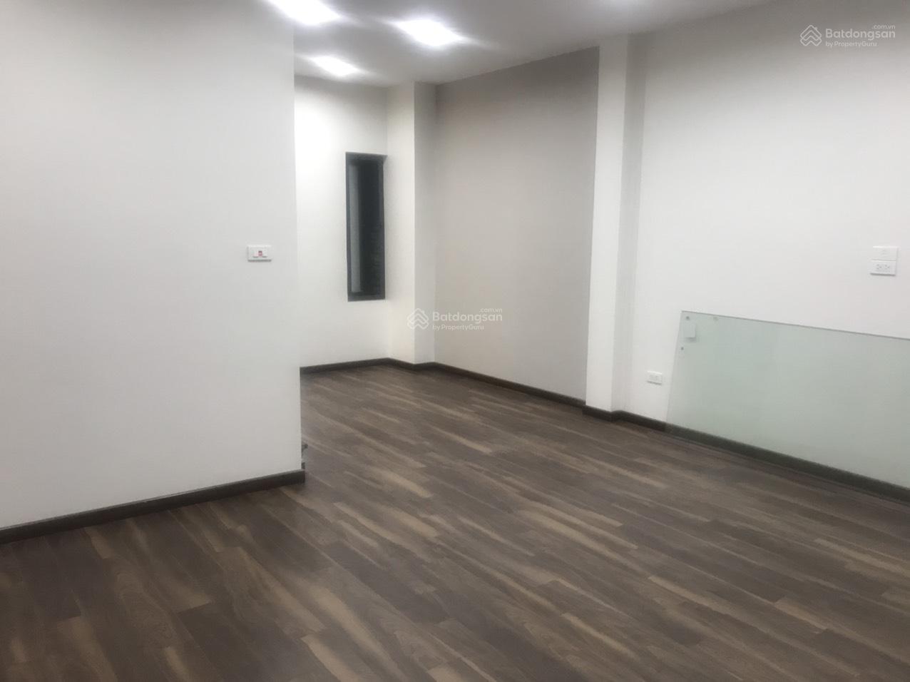 Cho thuê nhà riêng ngõ 234 Hoàng Quốc Việt 60m2*5T, 6PN đồ CB giá 17tr/th. LH 0339 937 ***