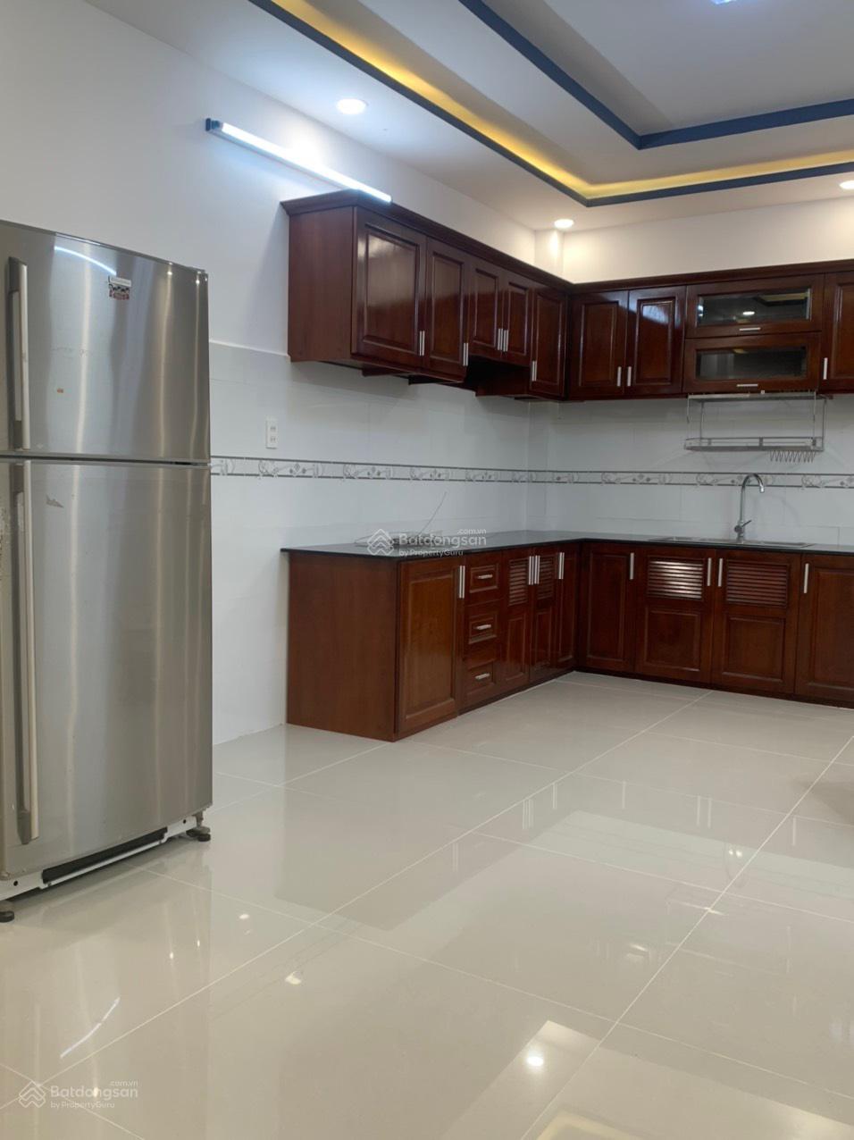 Nhà mặt tiền, đường Dương Quảng Hàm, Phường 5, diện tích: 4x20m, 3 lầu - 4PN 5WC= 22 triệu Nhà mặt tiền, đường Dương Quảng Hàm, Phường 5, diện tích: 4x20m, 3 lầu - 4PN 5WC= 22 triệu