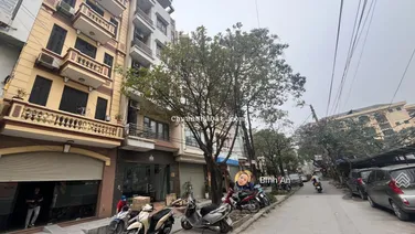 Bán gấp nhà khu đô thị Đền Lừ 60m2 mặt tiền mặt tiền 5,5m vị trí đẹp kinh doanh sầm uất. Giá 22.5tỷ