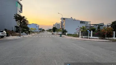 Lô góc ngã tư KDC Phú Hồng Thịnh, Quốc Lộ 1K mặt tiền đường 22m đối diện chợ, phù hợp xây toà nhà
