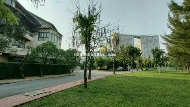 Cần bán gấp niệt thự bờ sông, c.viên Kdc Trung Sơn, nhà đẹp, cao cấp giá chỉ còn 48 tỷ 0901 023 ***