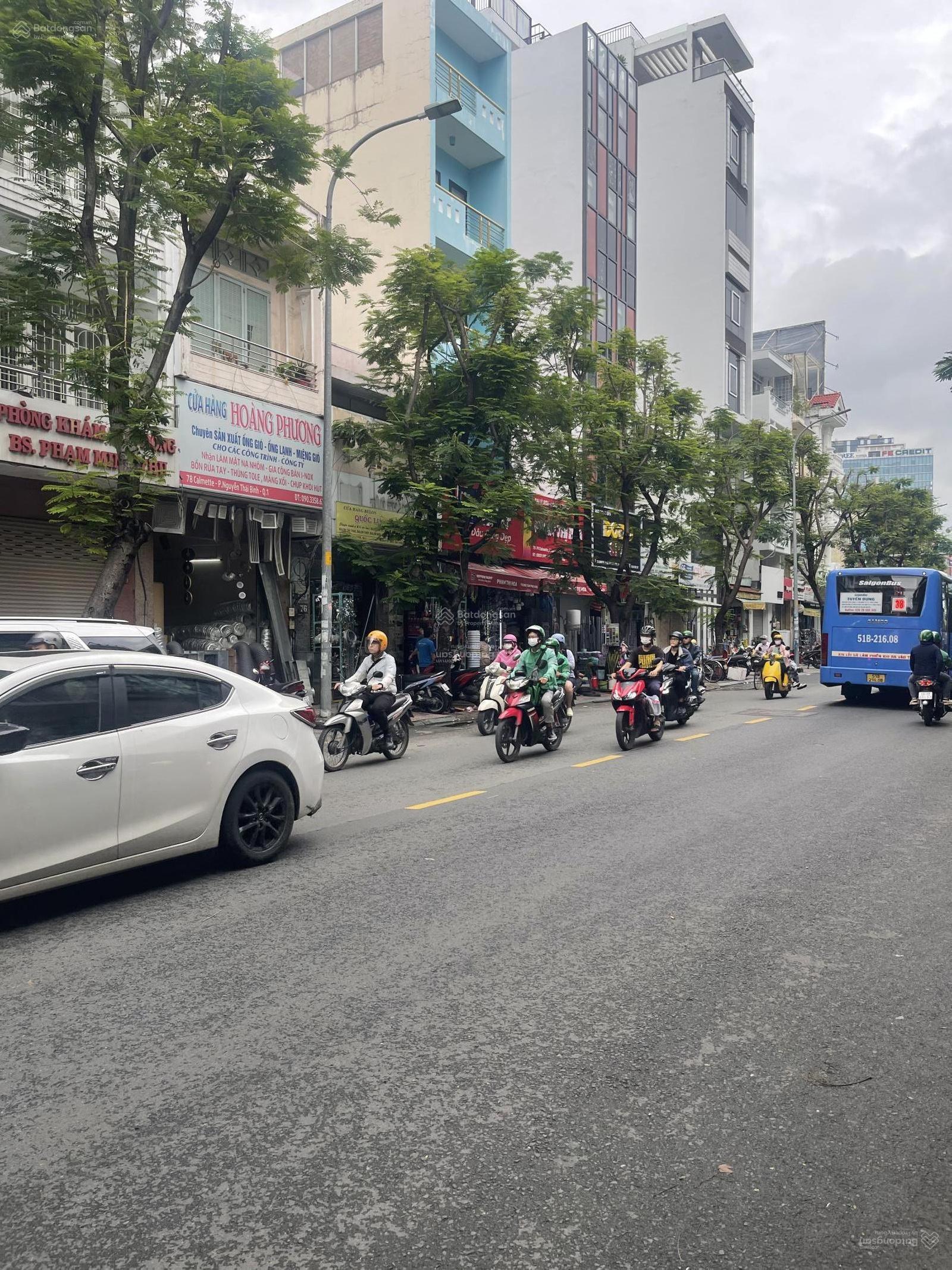 Chính chủ bán nhà mặt tiền Calmette, Q1. DT: 4x19m, 4 tầng. Giá giá nhất con đường này