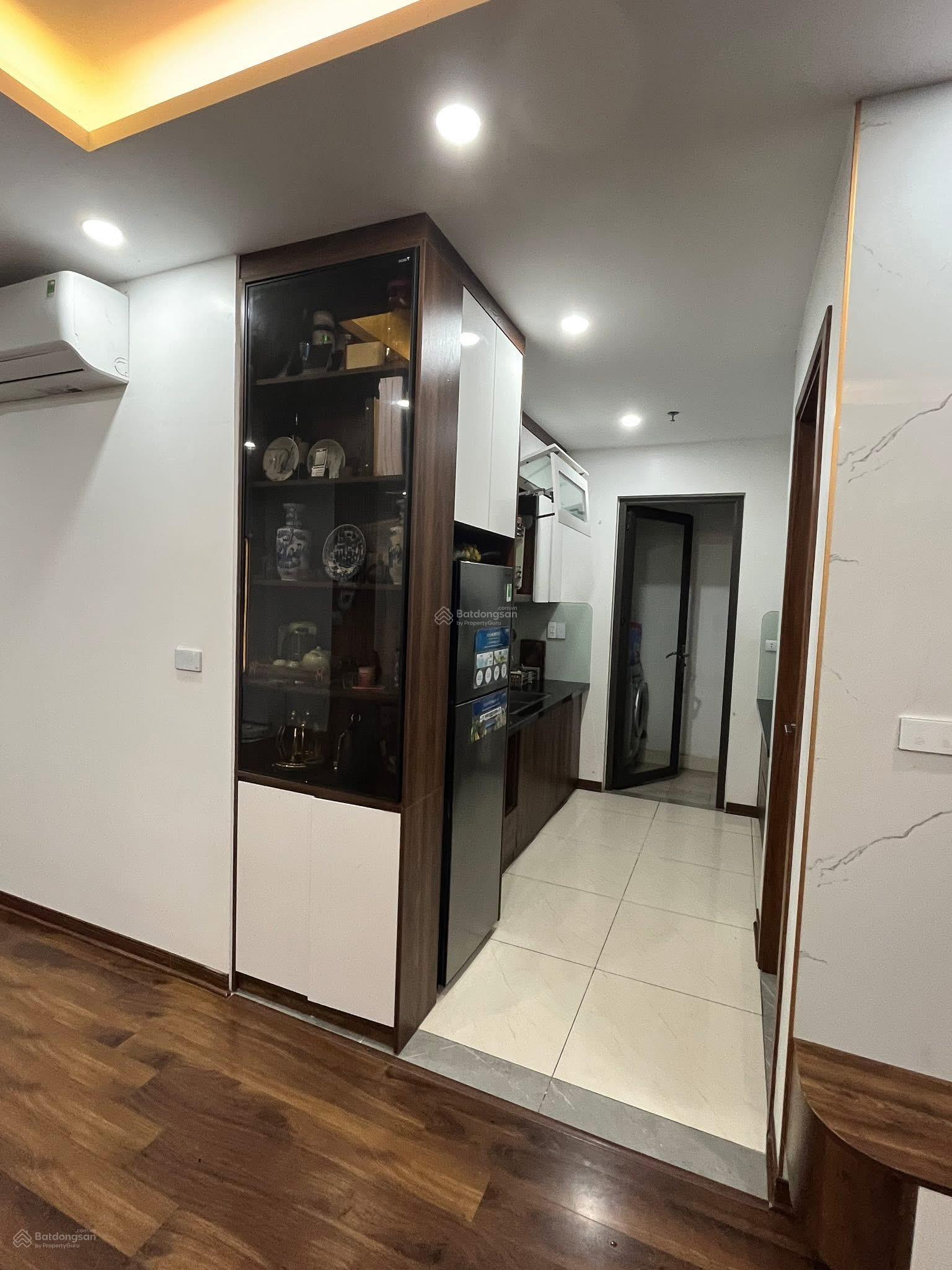 Chính chủ bán căn CC 987 Tam Trinh 70m2, 3 phòng ngủ, ban công hướng Nam, SĐCC