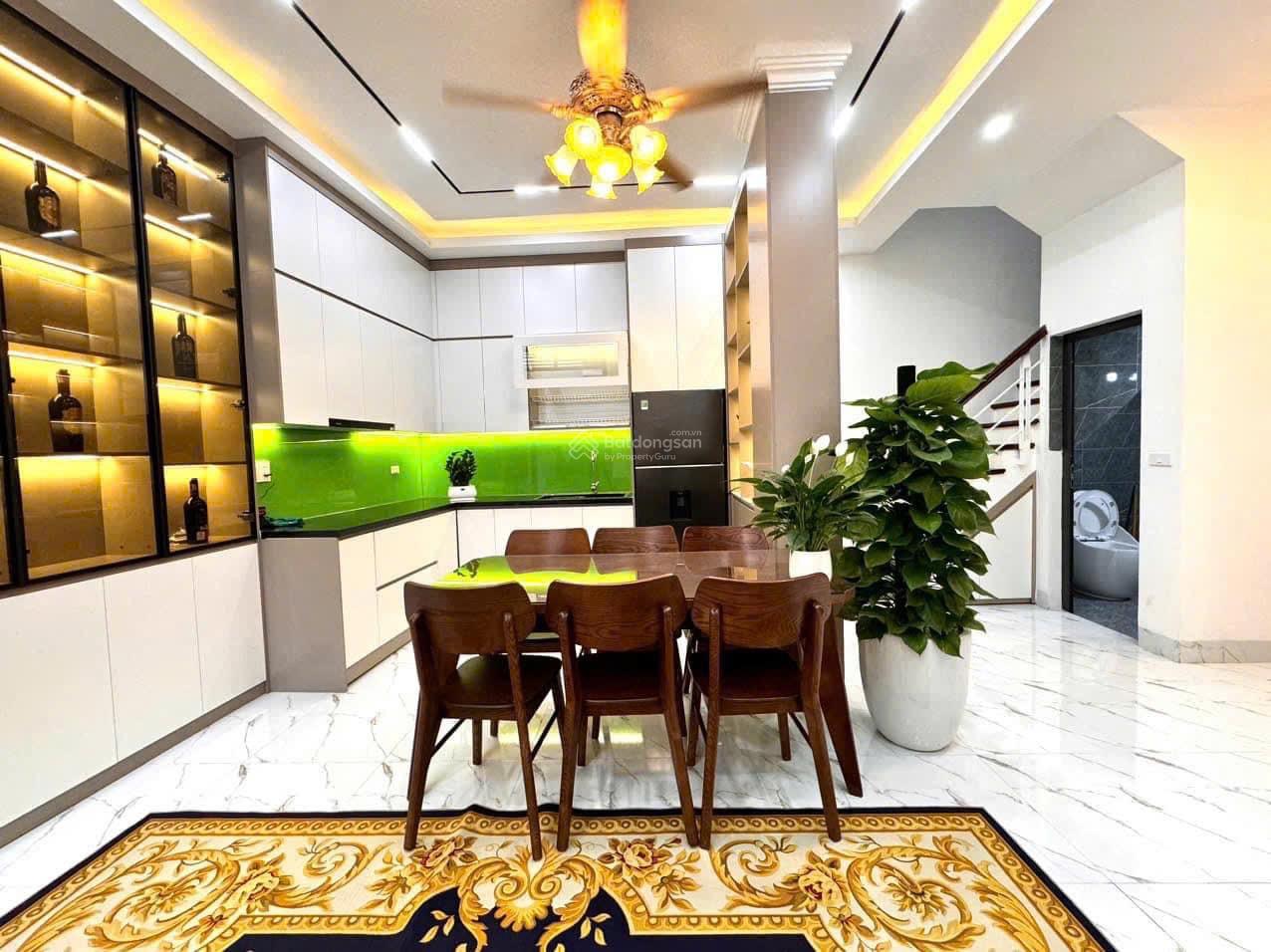 BÁN GẤP NHÀ MỄ TRÌ, NAM TỪ LIÊM 42MX6T, MT6M, THANG MÁY, LÔ GÓC, Ô TÔ 15M GIÁ 8.9 TỶ. BÁN GẤP NHÀ MỄ TRÌ, NAM TỪ LIÊM 42MX6T, MT6M, THANG MÁY, LÔ GÓC, Ô TÔ 15M GIÁ 8.9 TỶ.