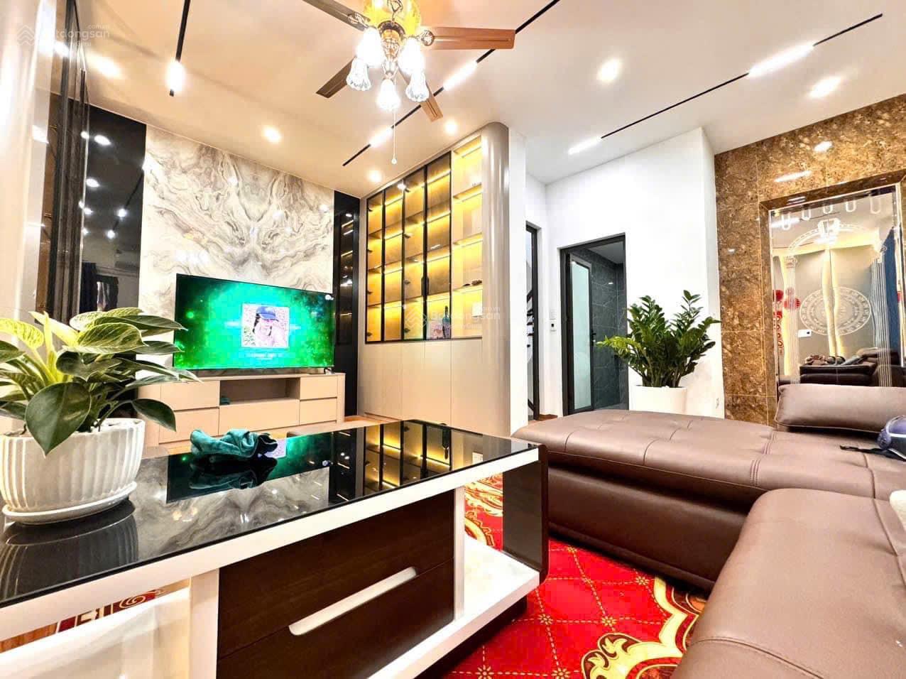 BÁN GẤP NHÀ MỄ TRÌ, NAM TỪ LIÊM 42MX6T, MT6M, THANG MÁY, LÔ GÓC, Ô TÔ 15M GIÁ 8.9 TỶ. BÁN GẤP NHÀ MỄ TRÌ, NAM TỪ LIÊM 42MX6T, MT6M, THANG MÁY, LÔ GÓC, Ô TÔ 15M GIÁ 8.9 TỶ.