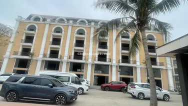 Bảng hàng cắt lỗ sâu giá 4,xx tỷ còn duy nhất 1 căn trục đường 32m hướng Đông Nam đã xây 5 tầng