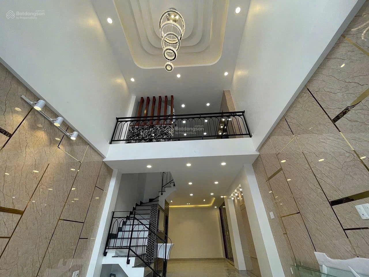Bán tòa nhà mới xây Đảo Kim Cương, Phường Thạnh Mỹ Lợi, quận 2. Gần sông. Giá 72 tỷ về gấp 57 tỷ