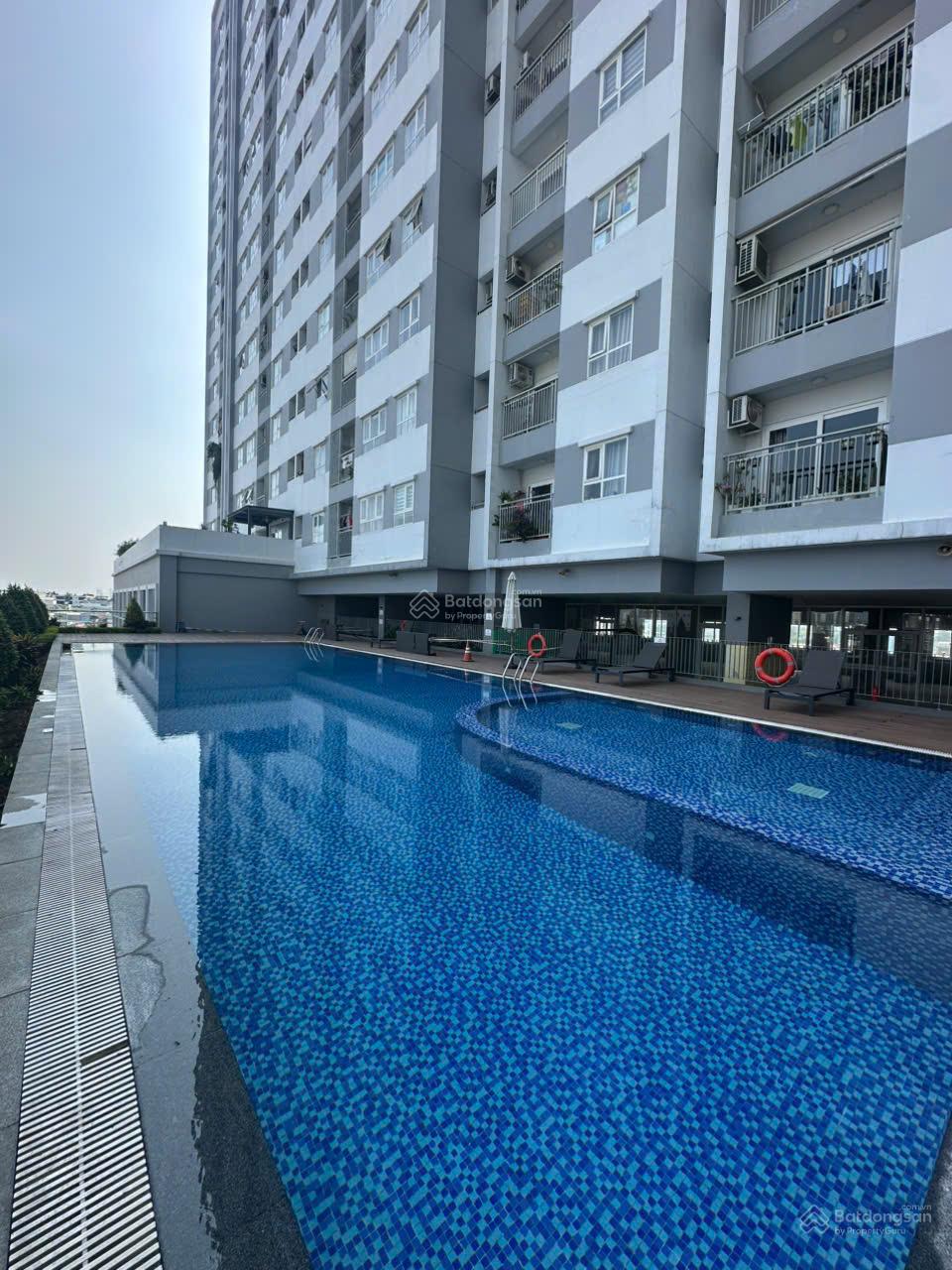 Cho thuê căn hộ cao cấp Moonlight Boulevard 80m2, 2PN, 2WC, 9,5 tr/tháng, full NT. LH 0961 022 ***