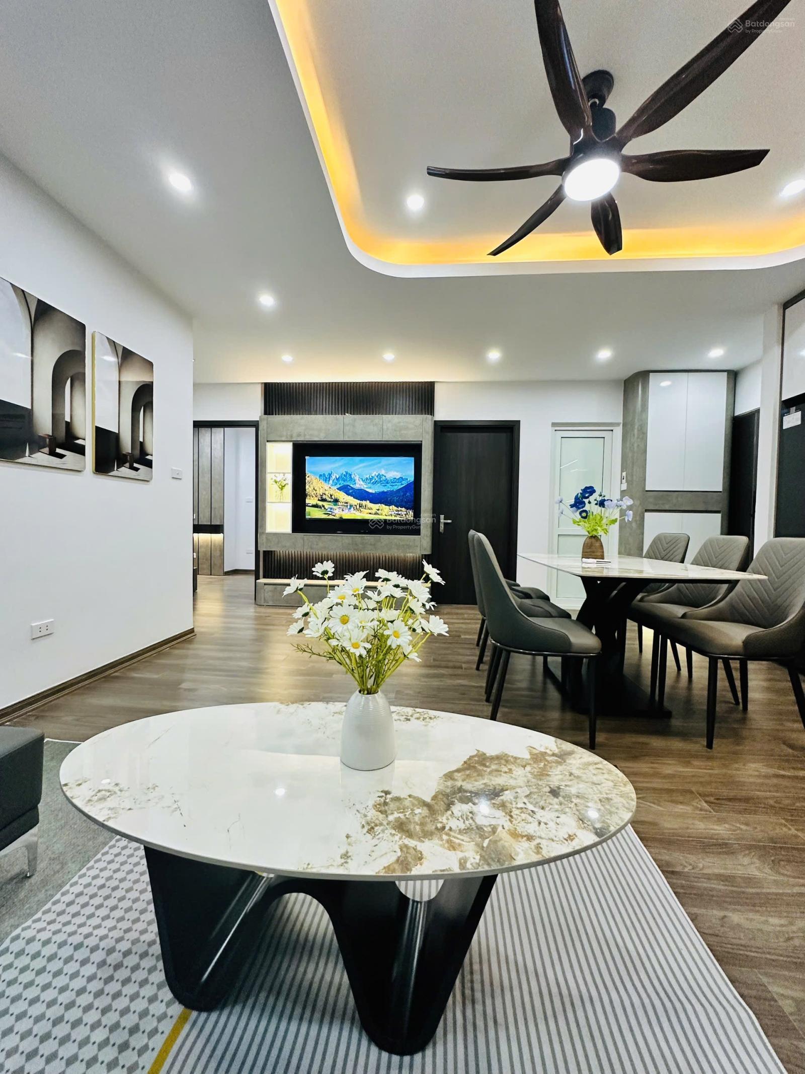 (Giá thật) Căn 60m2 giá 5tỷ, 2PN 2WC, full nội thất, tầng trung, view hồ, sẵn sổ đỏ CT36 Định Công