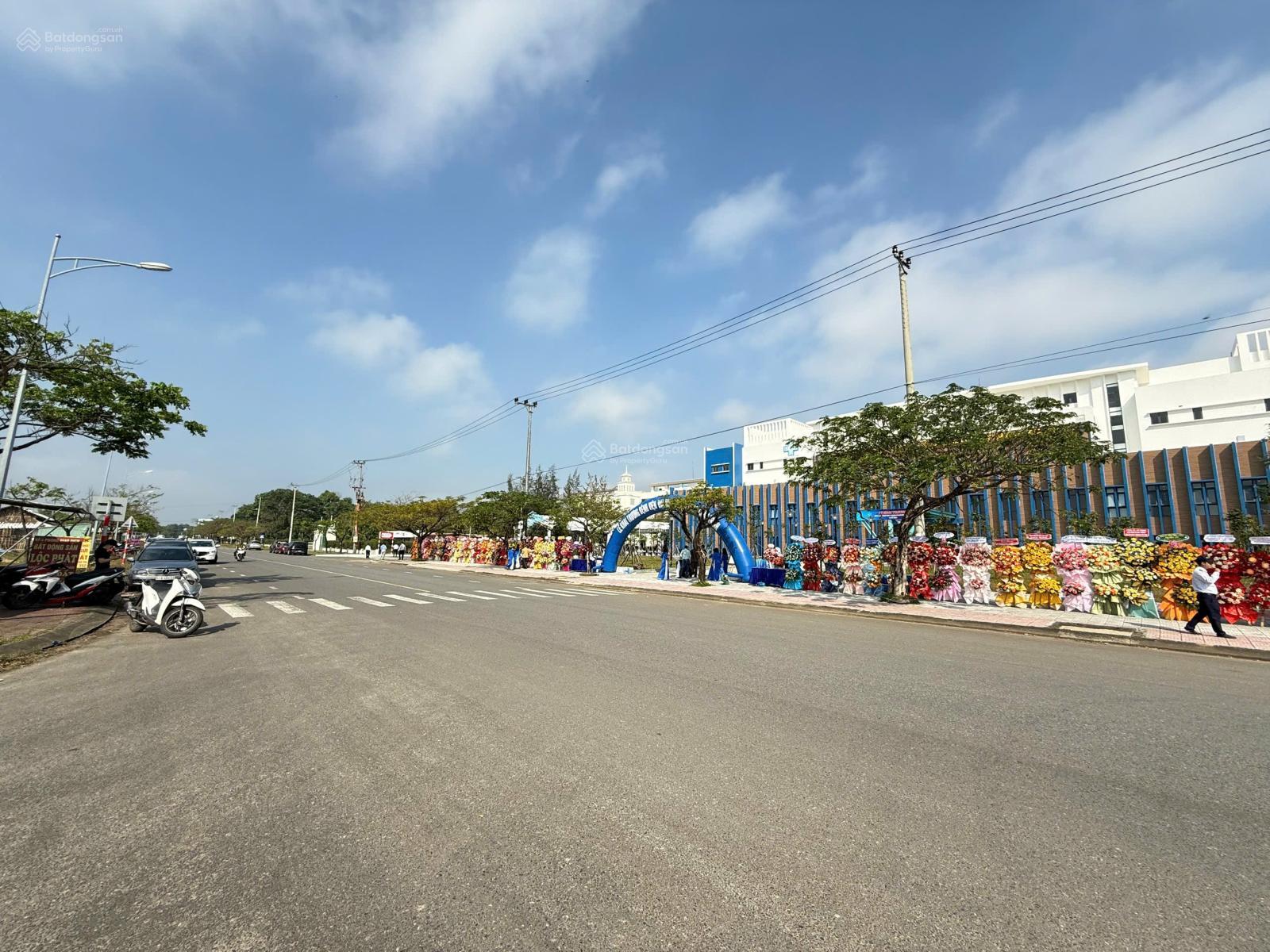 Chào bán vài lô đất biệt thự và lô ống giá rẻ nhất tại khu đô thị Điện Ngọc liền kề đại học FPT