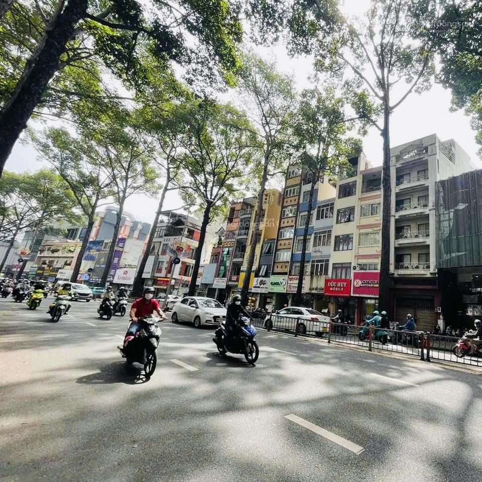 Nhà nguyên căn mặt tiền 15m đường 3/2 Quận 10 (trệt + 3 lầu). Nhà mới, bàn giao ngay