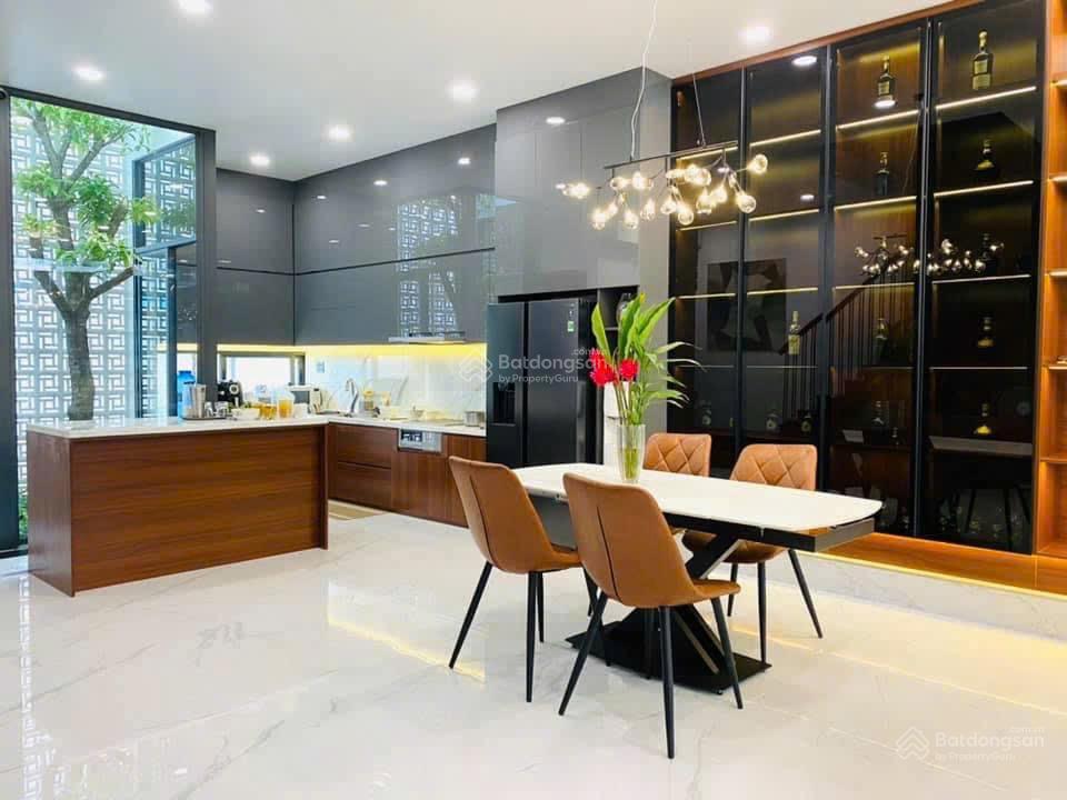 Chính chủ cần bán nhà đẹp, hẻm ô tô tận nơi ở đường Lê Văn Lương, trung tâm xã Phước Kiển