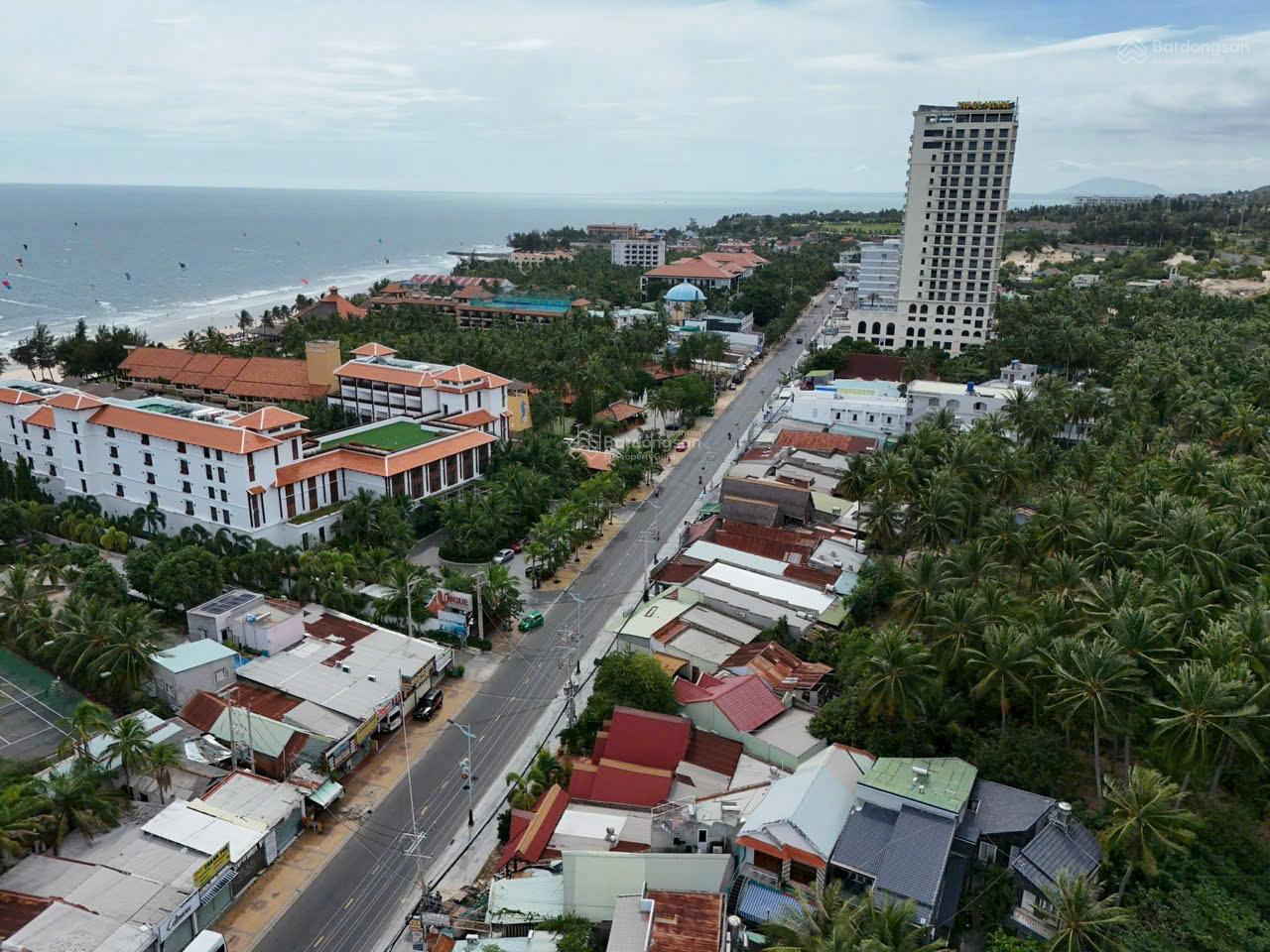 Giảm ngay 135tỷ! Resort 4*MT NG Đình Chiểu Hàm Tiến tại Biển Mũi Né Phan Thiết DT120x200m chỉ 650tỷ