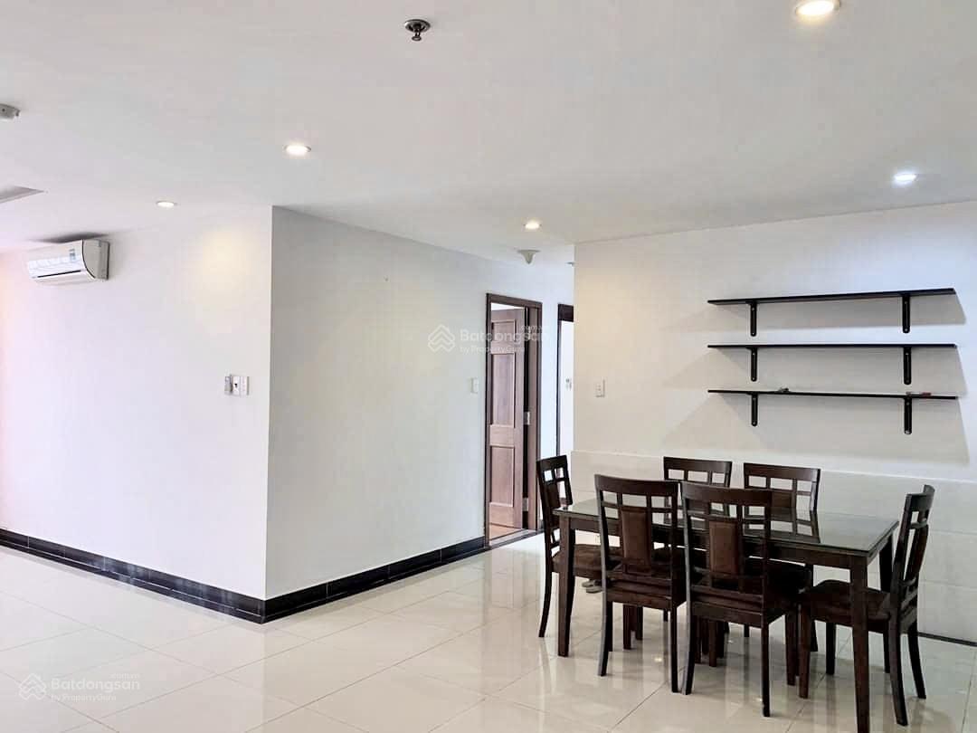 Chung cư Giai Việt căn rộng 150m2, 3 phòng ngủ nội thất cơ bản, LH ngay 0942 908 *** Chung cư Giai Việt căn rộng 150m2, 3 phòng ngủ nội thất cơ bản, LH ngay 0942 908 ***