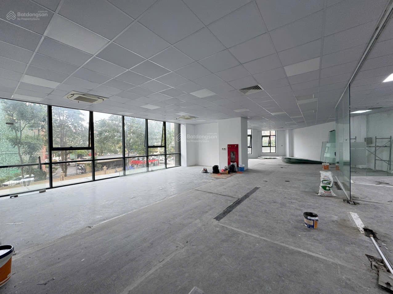 Cho thuê văn phòng tòa Lilama 10 Tố Hữu, Nam Từ Liêm 60m2, 100m2, 150m2, 230m2, 330m2, giá 180/m2