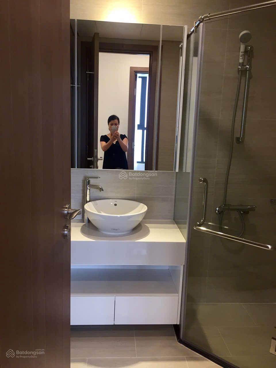 Cho thuê gấp căn hộ 2PN tại Vinhomes Green Bay full đủ đồ kéo vali tới ở giá 14tr/tháng 0325 643 ***