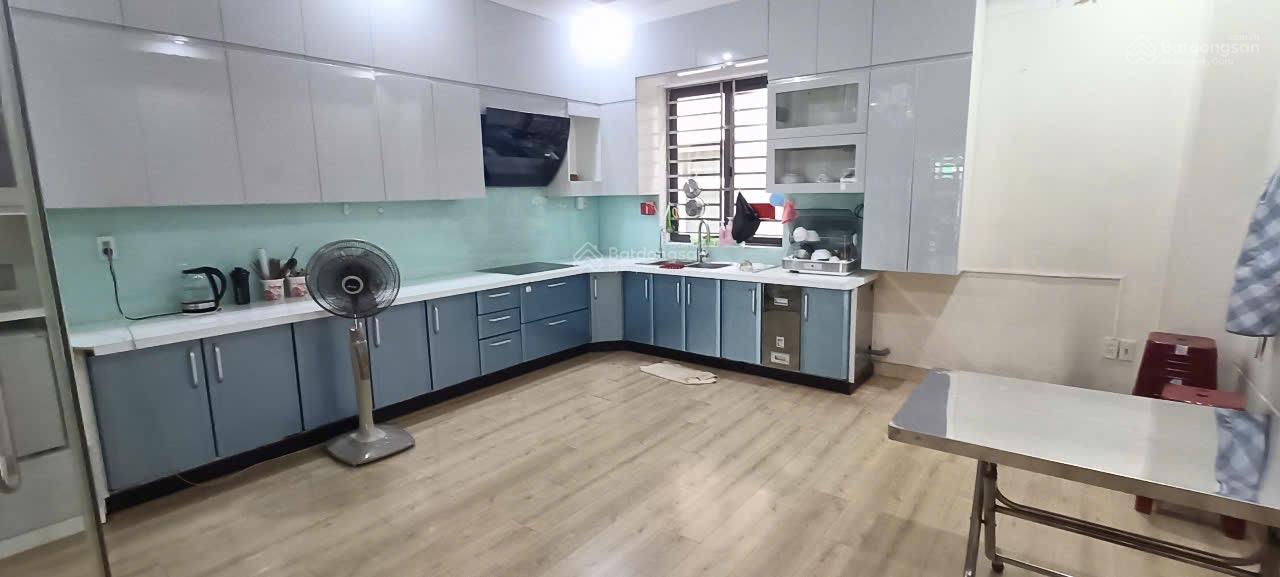 Nhà đẹp 3 tầng 2 mặt tiền đường Tiểu La cần bán nhanh- Đang cho thuê 20 tr/tháng