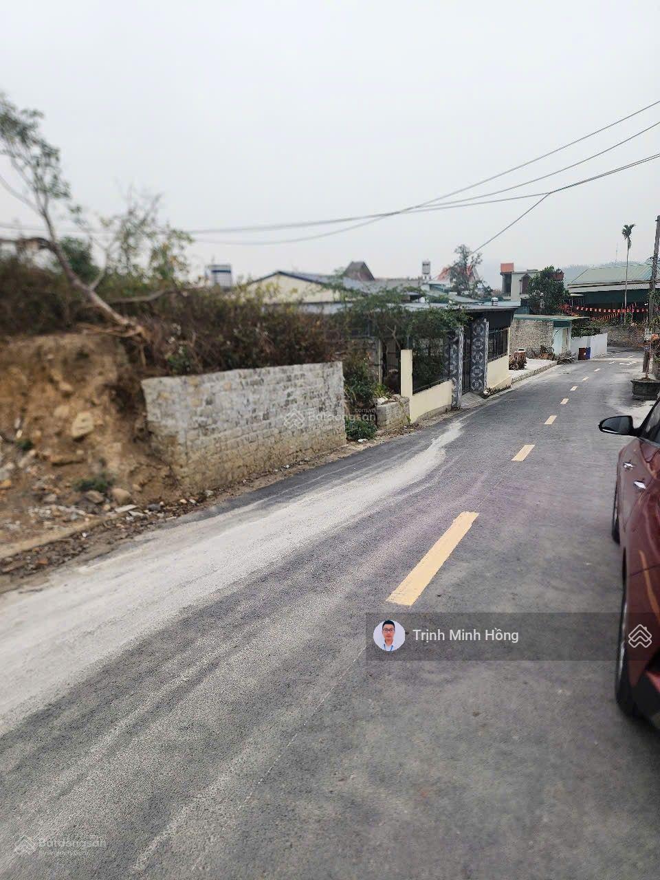Hàng hiếm lô đất 116.2m2 đường trải nhựa oto tránh. Khu 5 Vàng Danh vị trí cực đẹp trung tâm. SĐCC