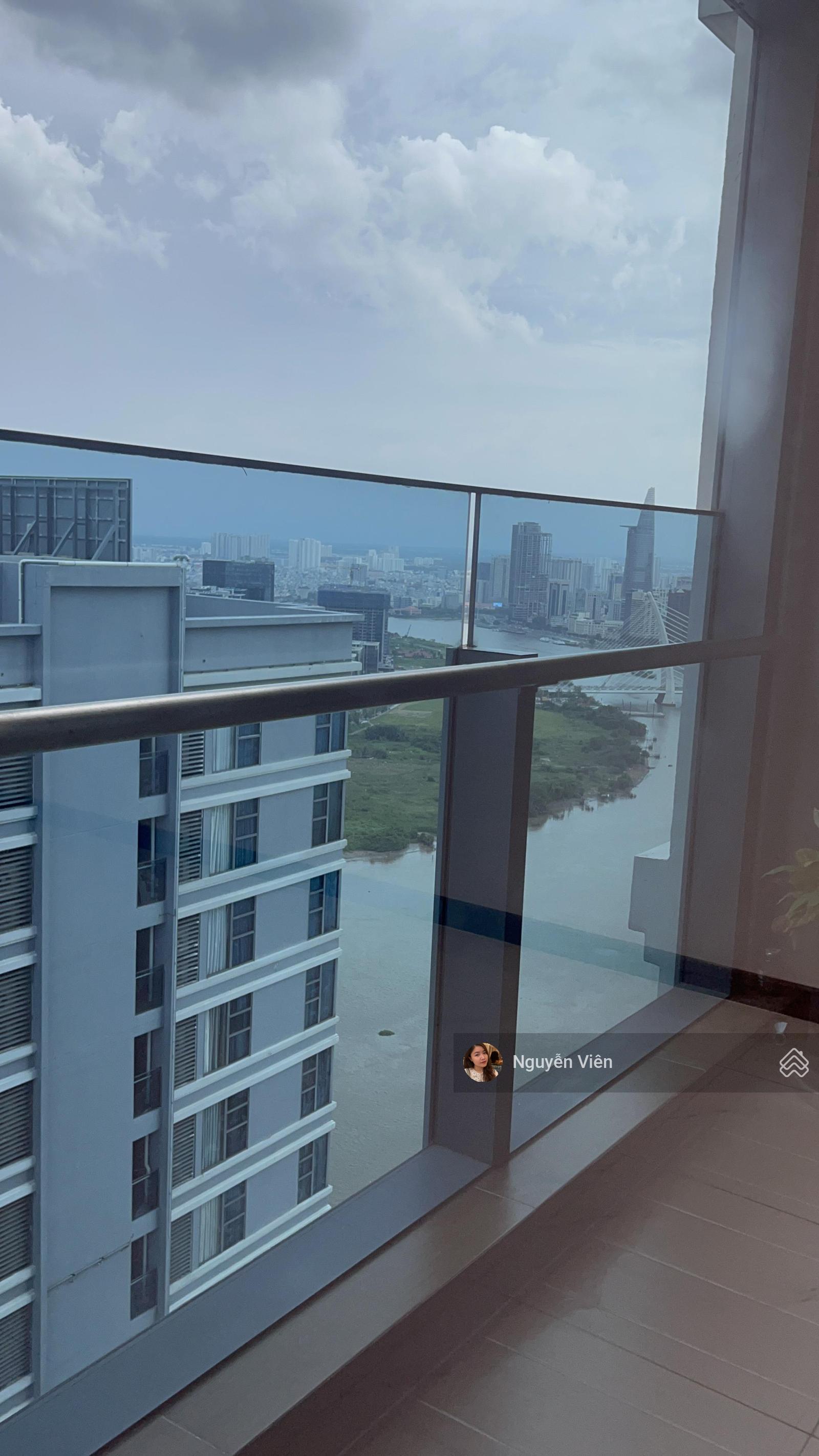 Bán gấp, Sunwah Pearl, 2PN + 1, view sông, 10,9 tỷ