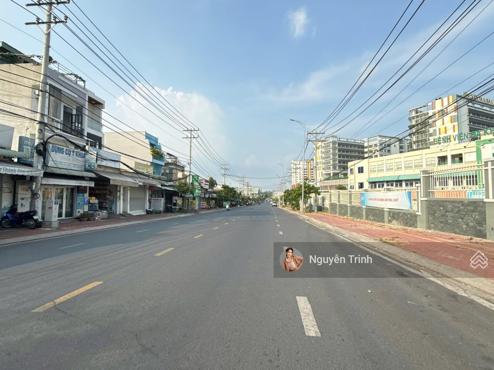 Đất chuẩn đẹp mặt tiền đường thông rộng 8m - khu vip - KD tốt - gần ga Metro. Gần 100m2 chỉ hơn 6tỷ Đất chuẩn đẹp mặt tiền đường thông rộng 8m - khu vip - KD tốt - gần ga Metro. Gần 100m2 chỉ hơn 6tỷ