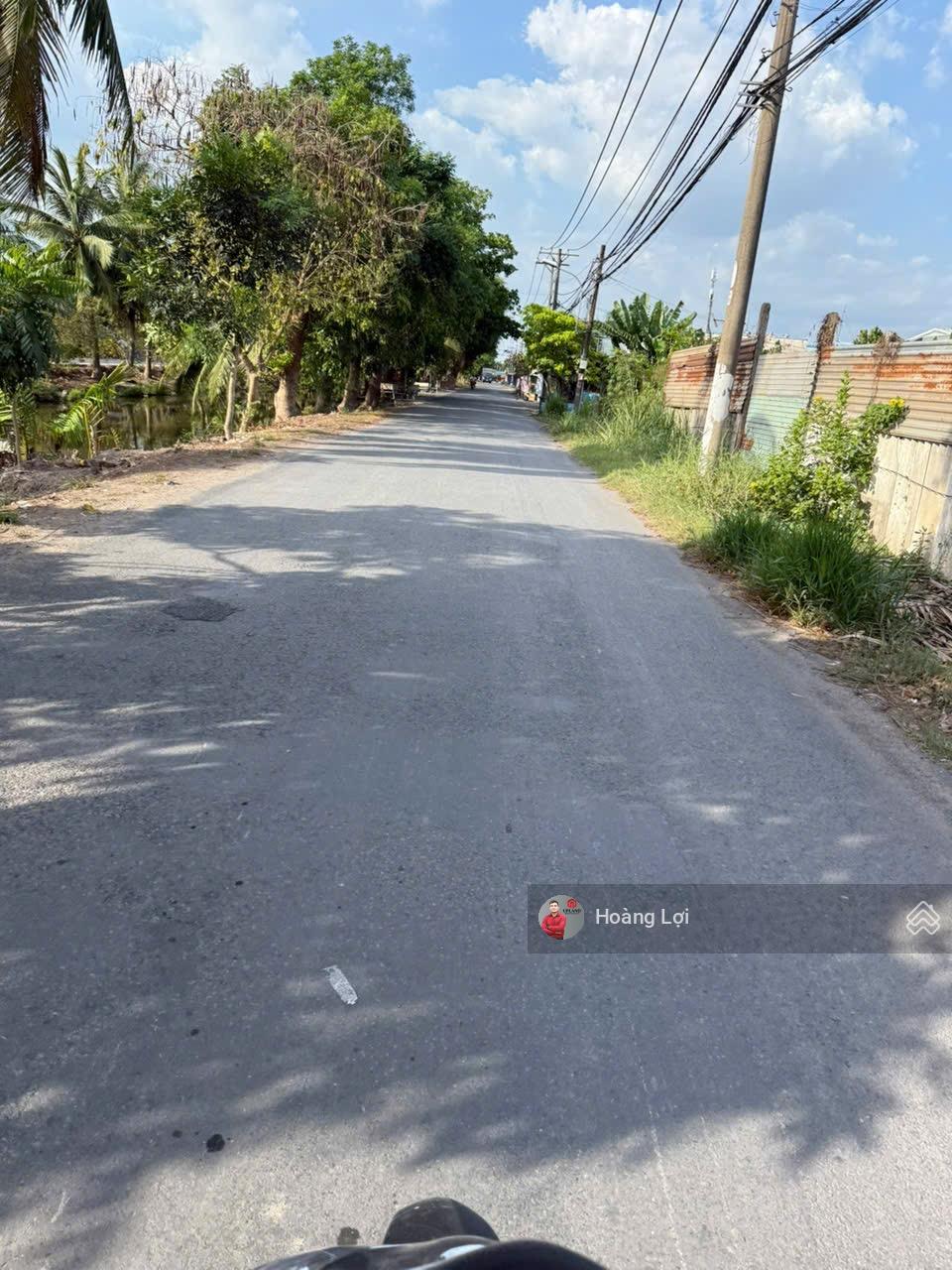 Bán đất Kênh 10, xã Lê Minh Xuân, Bình Chánh, TP. HCM, diện tích: 35m x 30m=1000m2 đất CLN 3.7 tỷ