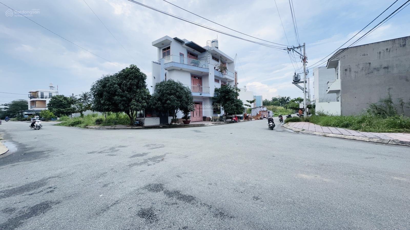 Bán gấp lô đất đẹp đường 13m KDC Đặng Gia Phát - phường Long Phước - gần Vinhomes