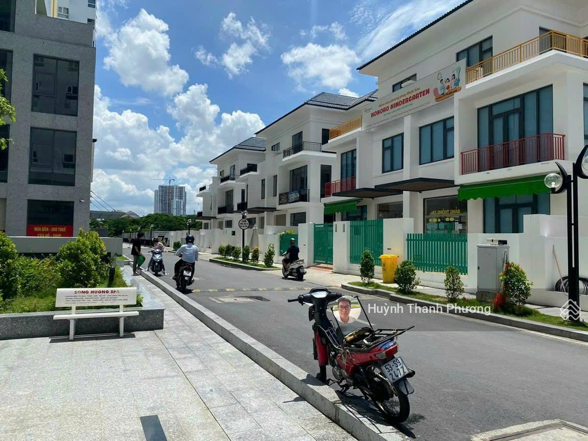 Tôi cần bán gấp cần view Q1 lầu đẹp giá 2.8 tỷ / 73m2 hướng đông