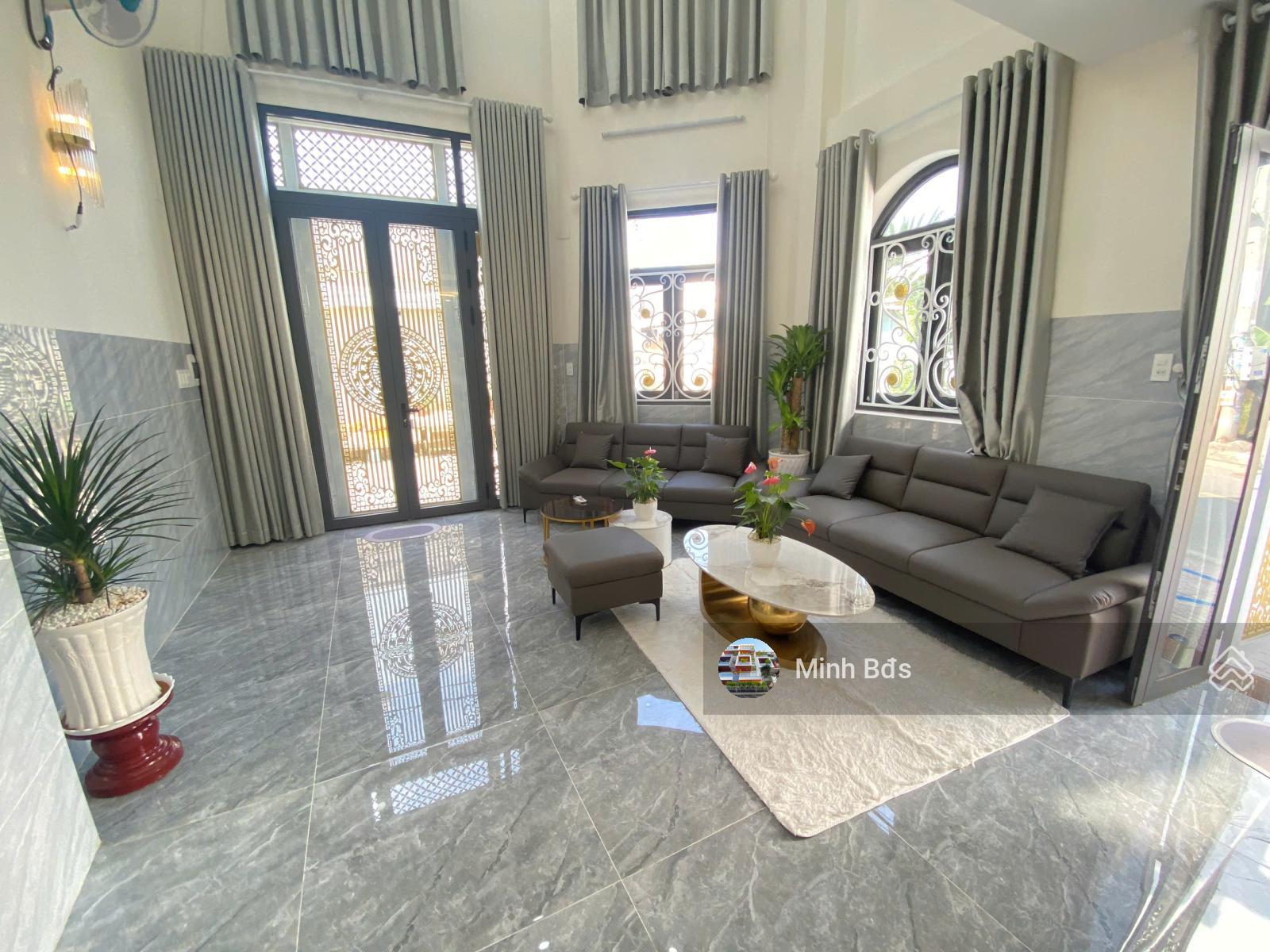 Nhà góc 2 mặt tiền đúc 5 tấm 4,5x12m đường nhựa 8m KDC cao cấp Hương Lộ 2 giáp Bờ Kênh Tham Lương