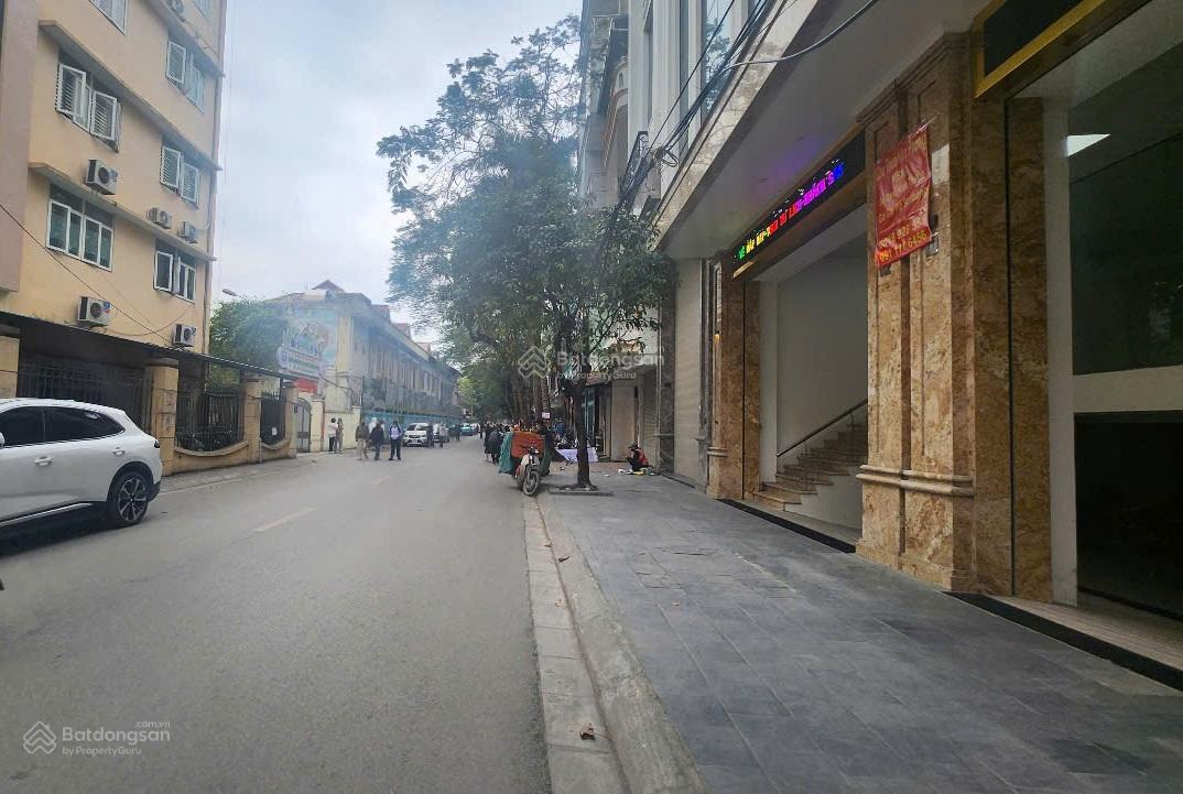 Chính chủ bán nhà tòa nhà văn phòng phố Trần Tử Bình - 120 m2 (không làm việc với môi giới)