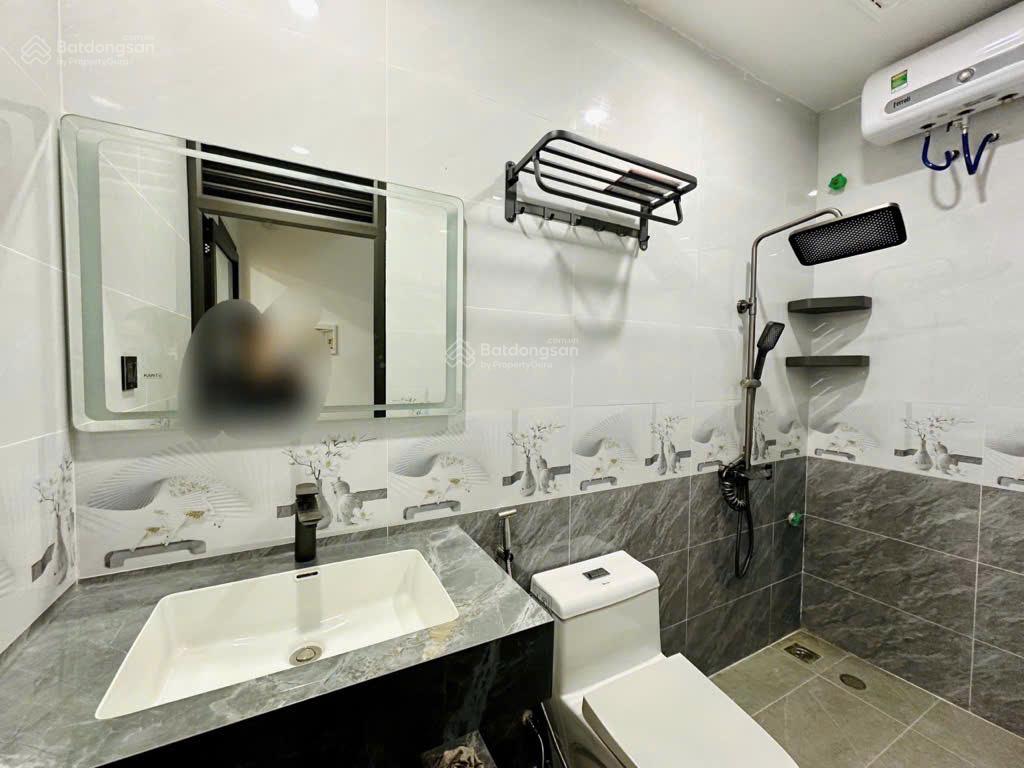Bán Nhà Khương Trung, 31m², Gần Ô Tô, Ngõ Đẹp, Nhà Mới, Giá Chỉ 5.75 Tỷ