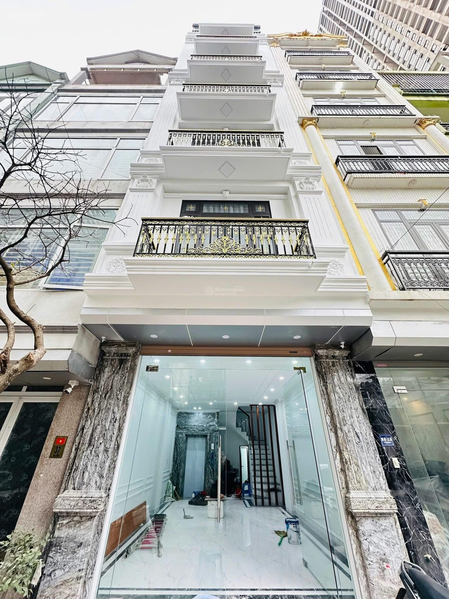 Bán gấp liền kề khu đô thị Văn Khê 55m2, 7 tầng, thang máy, nội thất xịn, kinh doanh, 15,9 tỷ