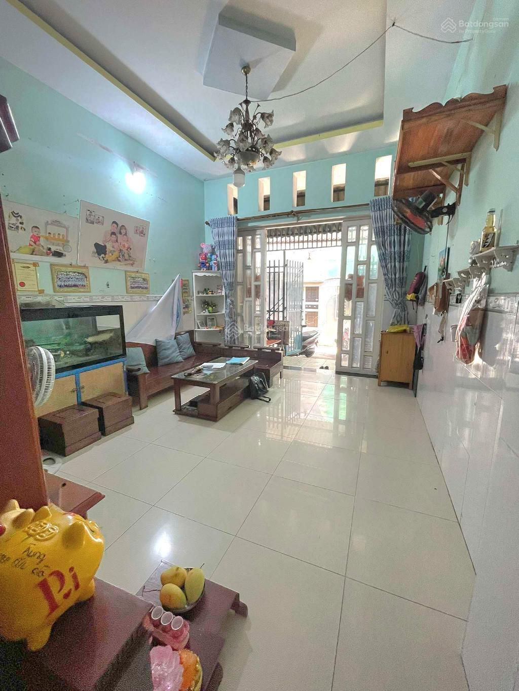 Bán ngà đẹp ngay chợ Phạm Đăng Giảng - 60m2 - 2 tầng - 1 bước ra Lê Trọng Tấn - chỉ 4 tỷ