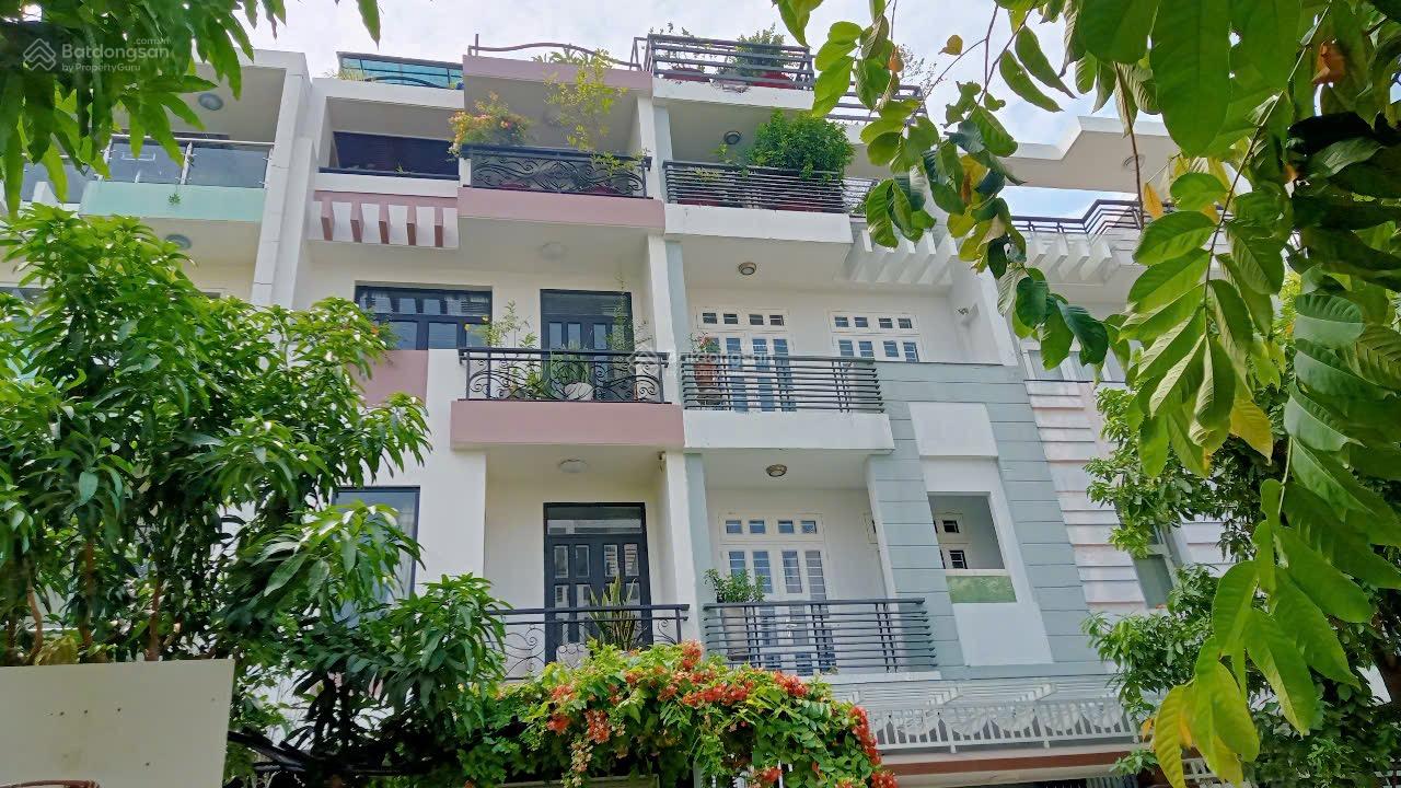 Nhà bán 4 tầng 100m2(5 x 20m) 9PN, 9WC 11 tỷ TL - MT đường 12m - 6B Intresco đường 12 xã Bình Hưng Nhà bán 4 tầng 100m2(5 x 20m) 9PN, 9WC 11 tỷ TL - MT đường 12m - 6B Intresco đường 12 xã Bình Hưng