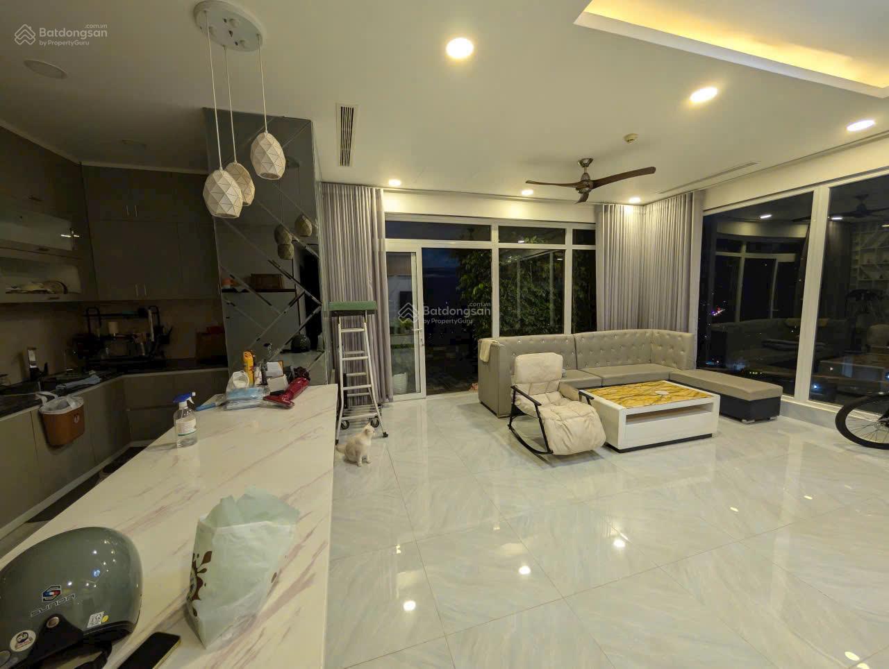 10 tỷ là giá bán căn hộ Penthouse Quận 7 The Golden Star sân vườn 148m2 có 3 phòng ngủ và 2WC